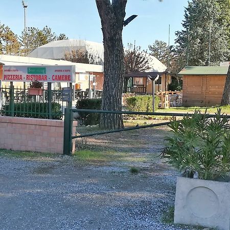 Sport Village La Badia Colle di Val d'Elsa Exterior foto